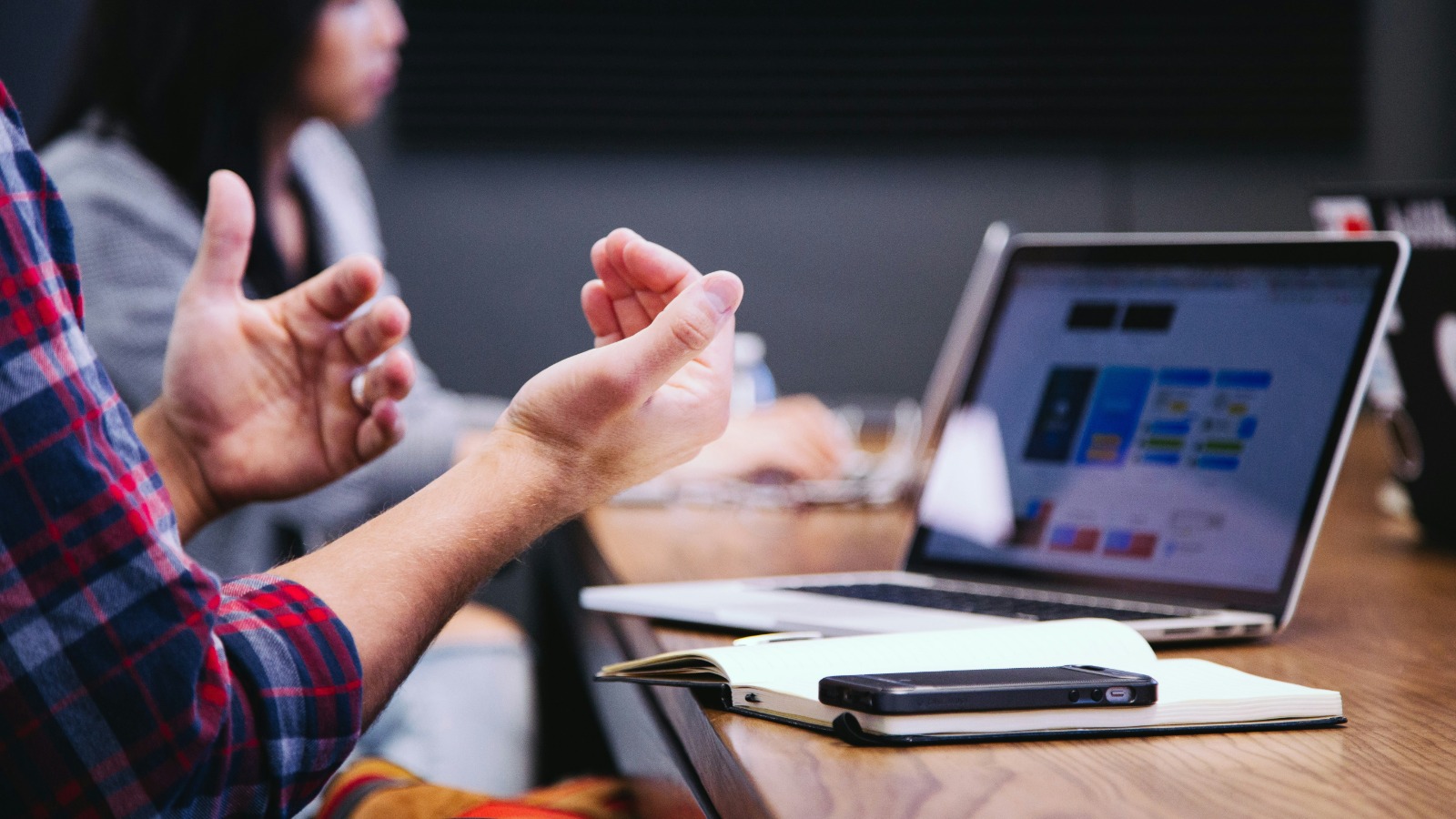 Absenteísmo no Trabalho: Quanto a sua Empresa Perde com Faltas?
